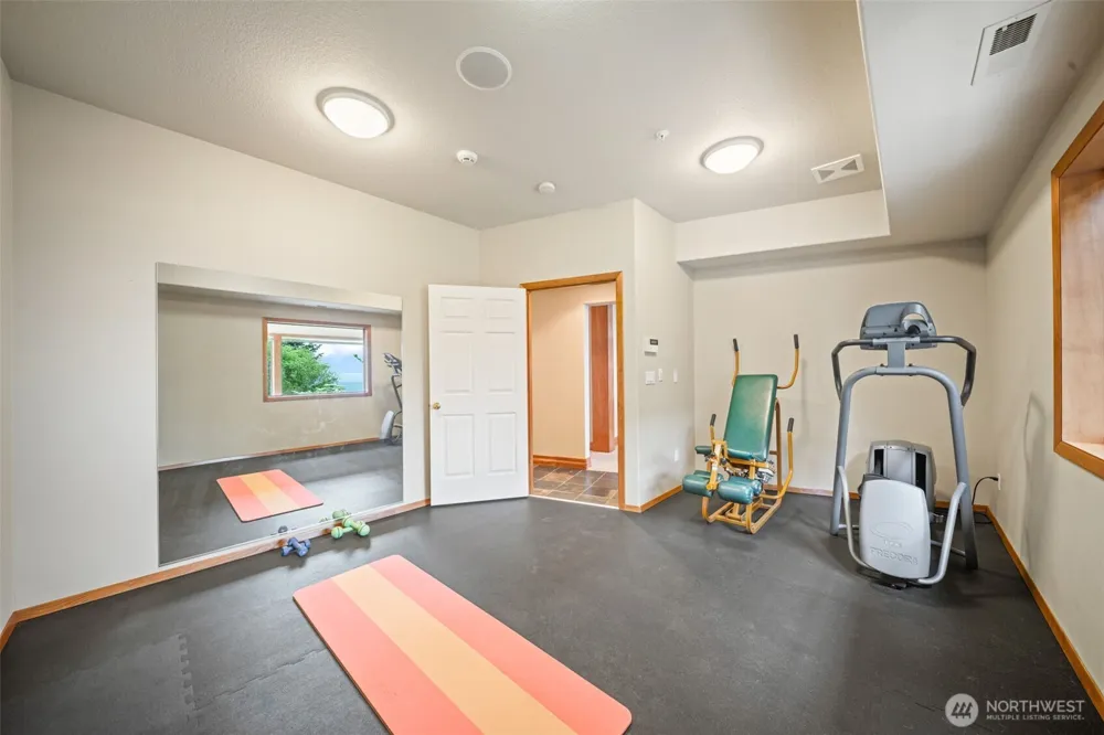 813 Varsity Road Kalama, WA 98625