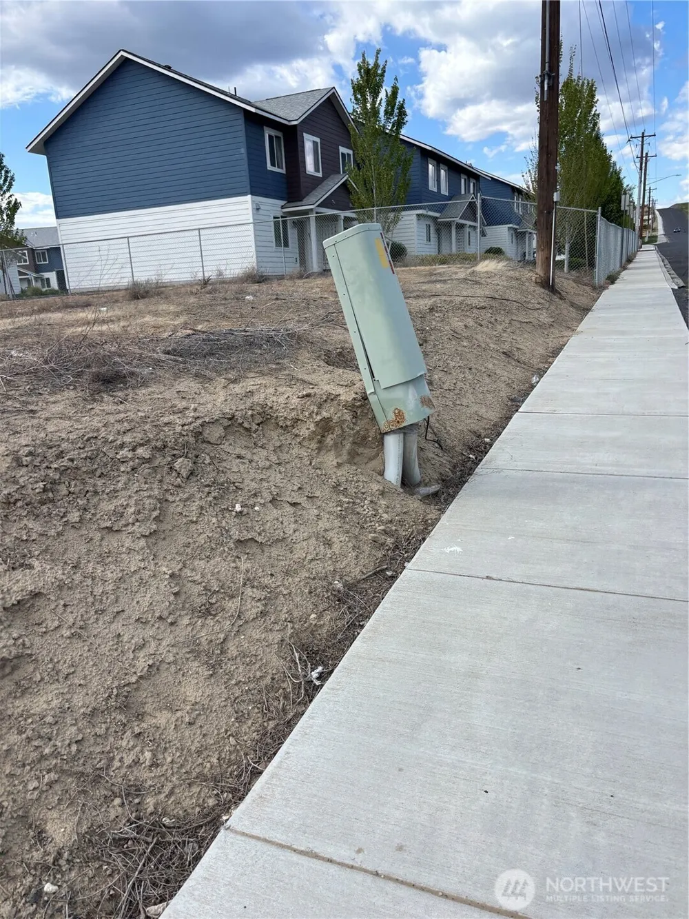 380 Apple Avenue NE Royal City, WA 99357