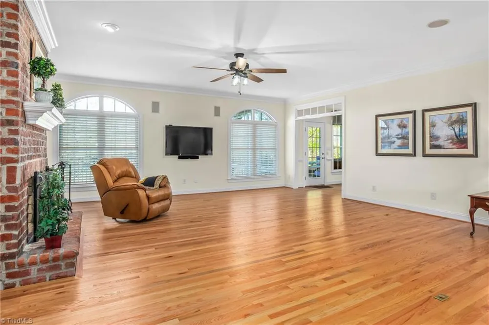 1032 Salem Village Lane Clemmons, NC 27012