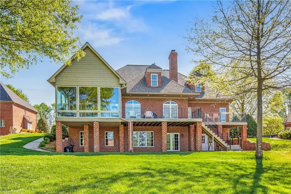 1032 Salem Village Lane Clemmons, NC 27012