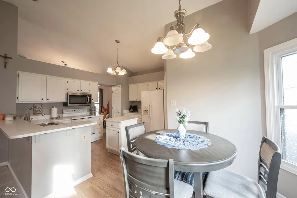 7715 Heather Lane Fishers, IN 46038