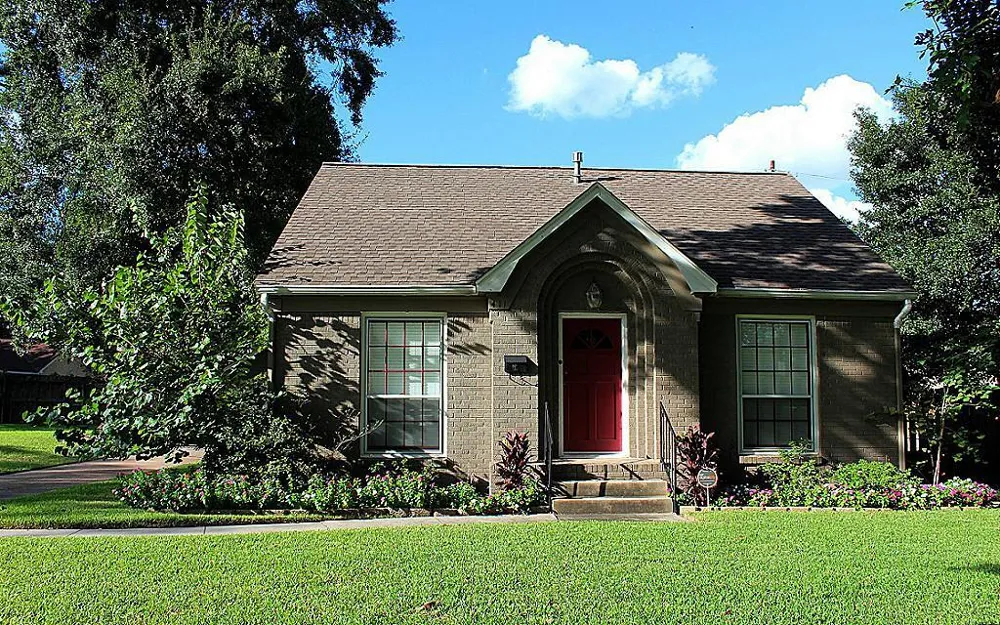 411 Graceland Street Houston, TX 77009