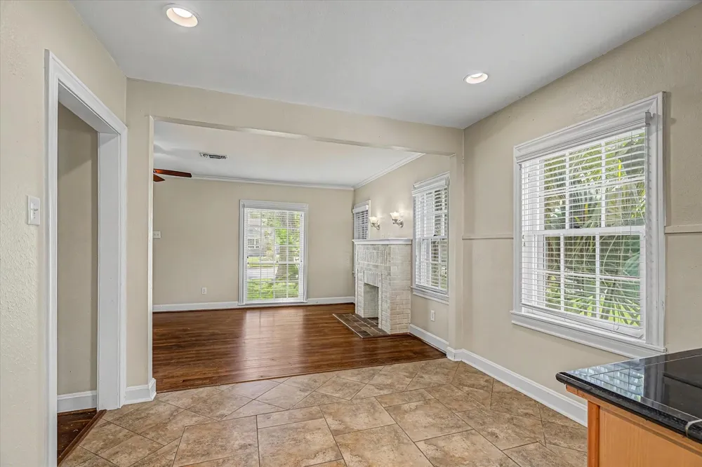411 Graceland Street Houston, TX 77009