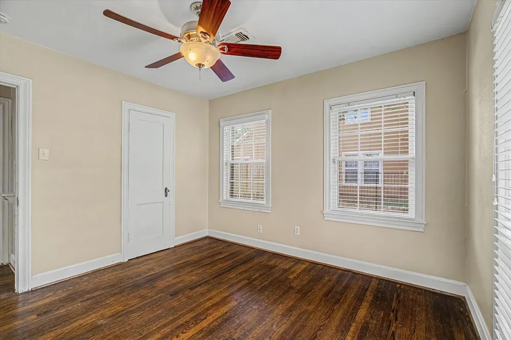 411 Graceland Street Houston, TX 77009