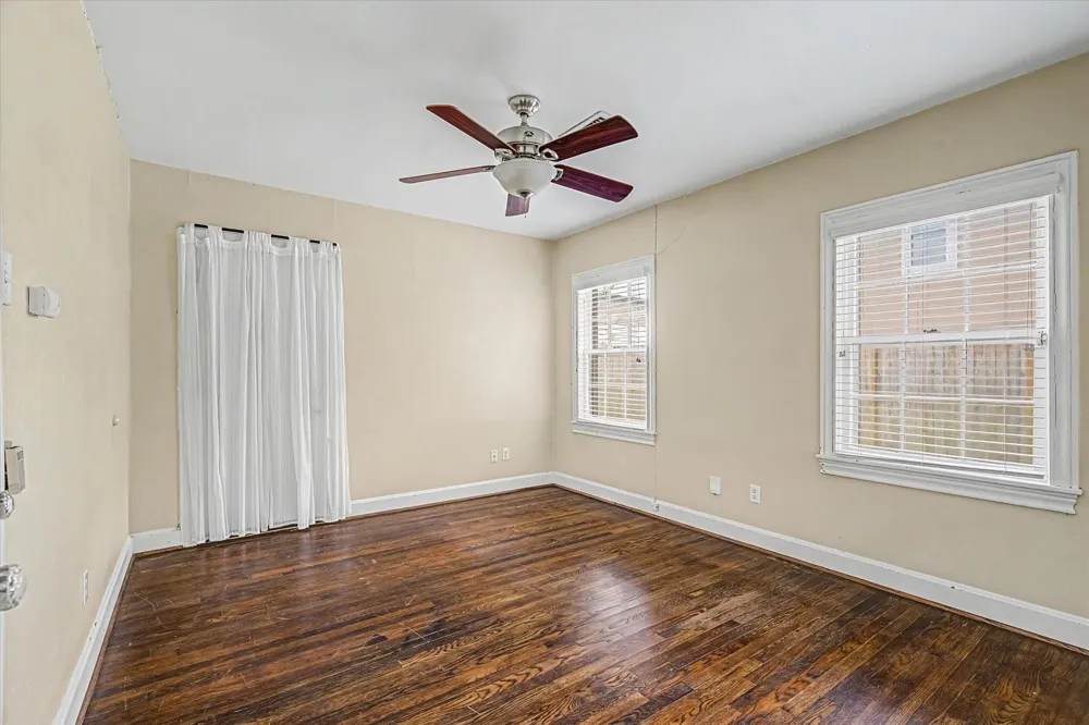 411 Graceland Street Houston, TX 77009