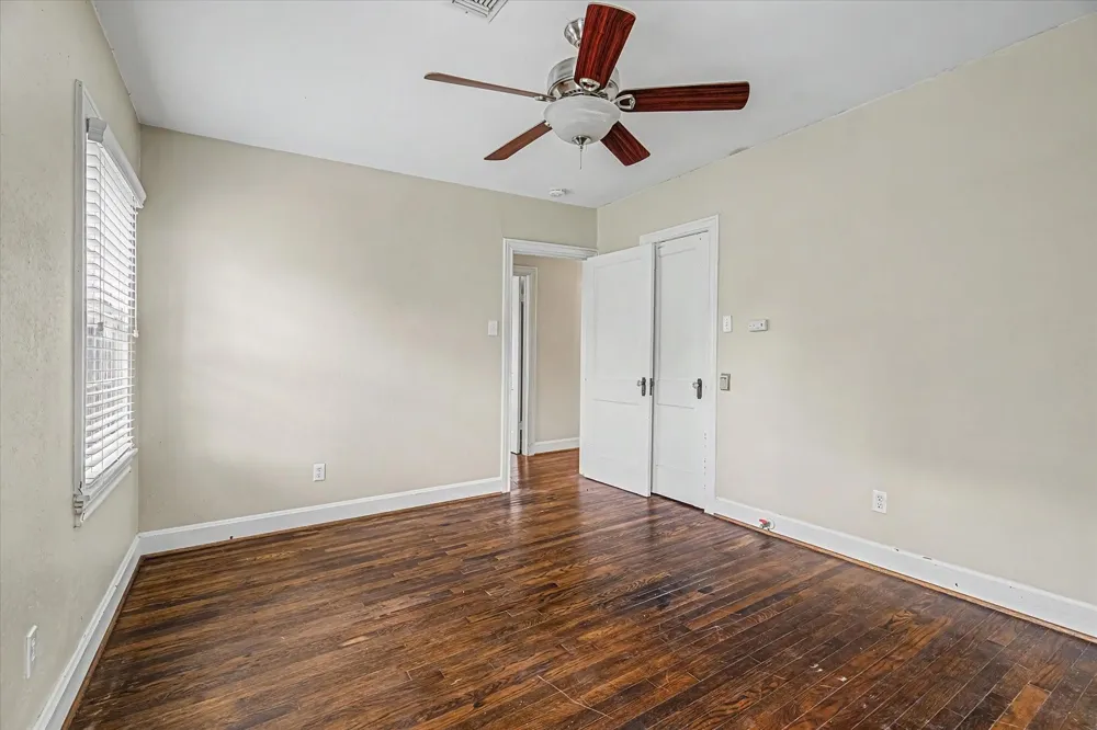 411 Graceland Street Houston, TX 77009