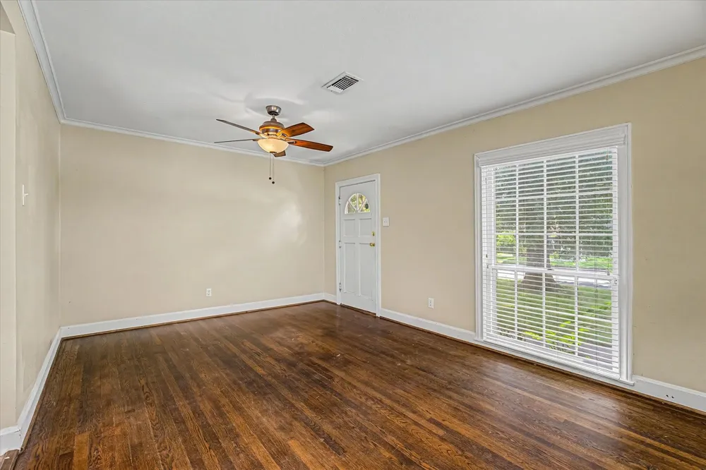 411 Graceland Street Houston, TX 77009