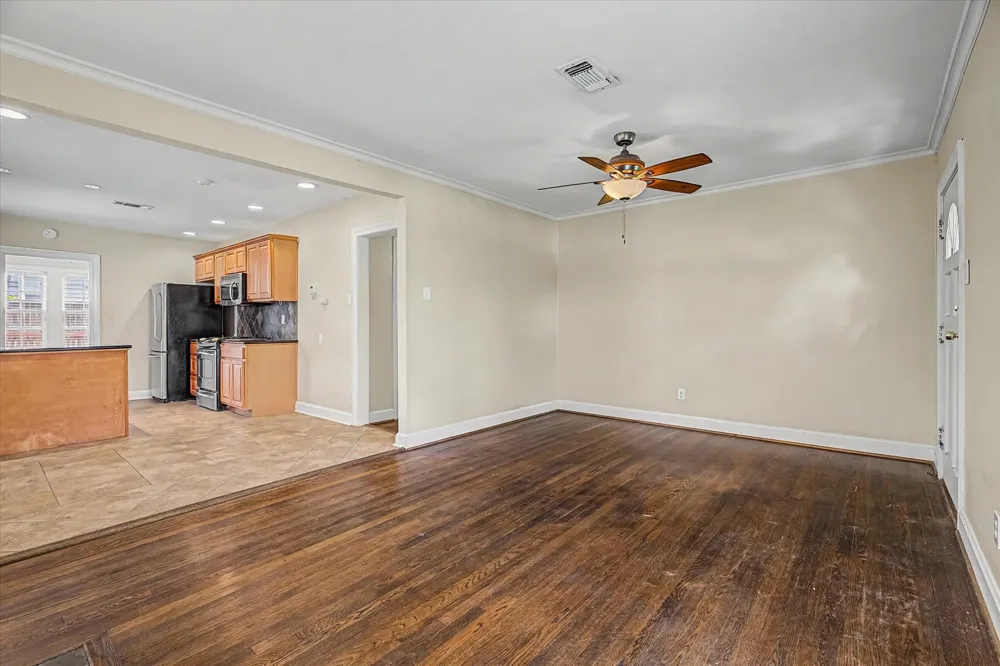 411 Graceland Street Houston, TX 77009