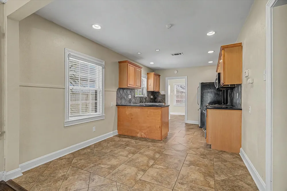411 Graceland Street Houston, TX 77009