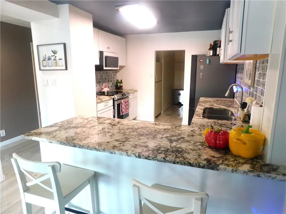 4270 Ocean Drive #15 Corpus Christi, TX 78411