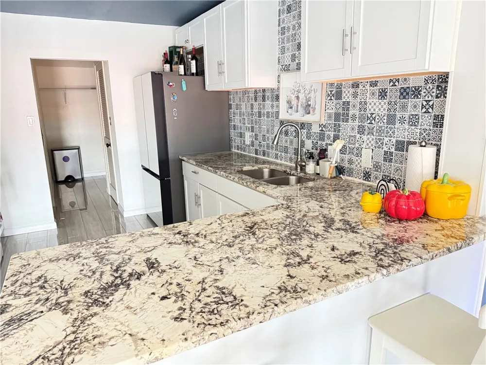 4270 Ocean Drive #15 Corpus Christi, TX 78411