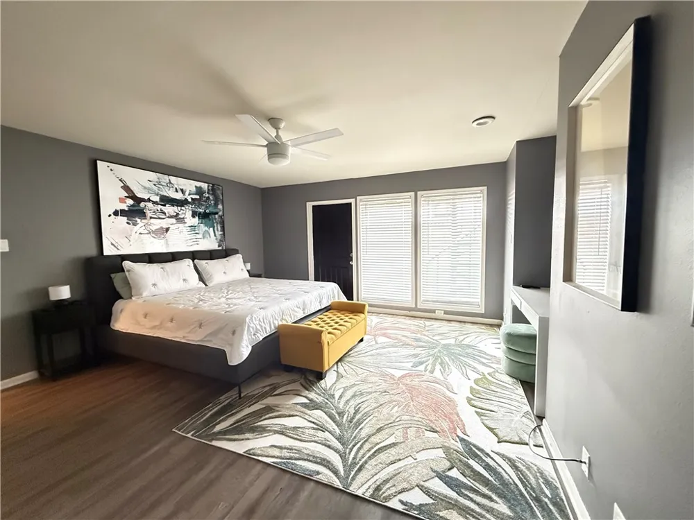 4270 Ocean Drive #15 Corpus Christi, TX 78411