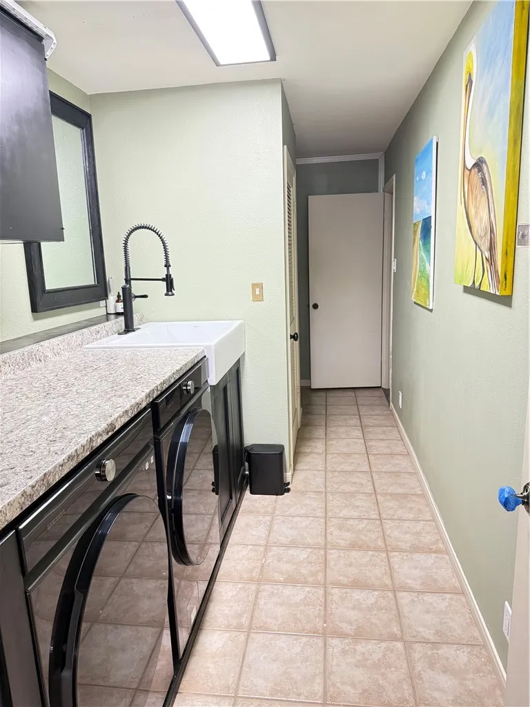 4270 Ocean Drive #15 Corpus Christi, TX 78411