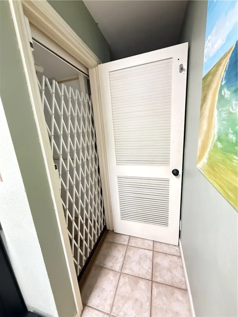 4270 Ocean Drive #15 Corpus Christi, TX 78411