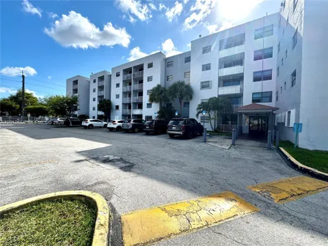 8145 NW 7th St #404