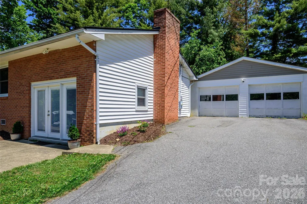 155 Chestnut Place Arden, NC 28704