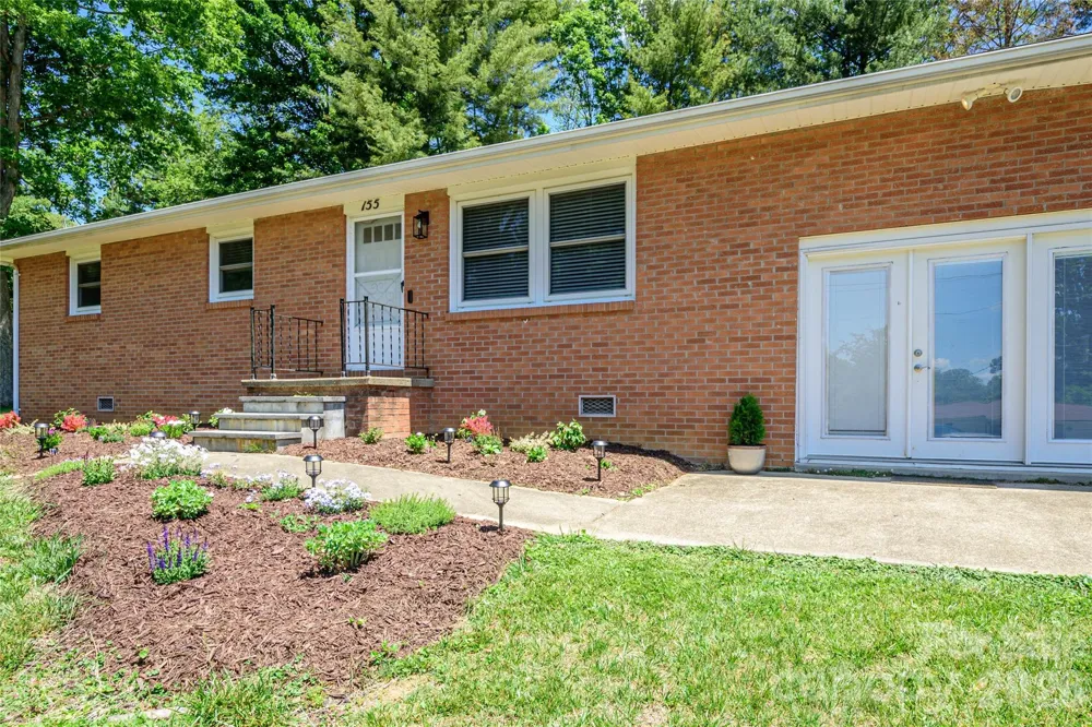 155 Chestnut Place Arden, NC 28704