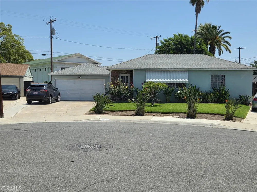 1276 E Flower Street Anaheim, CA 92805