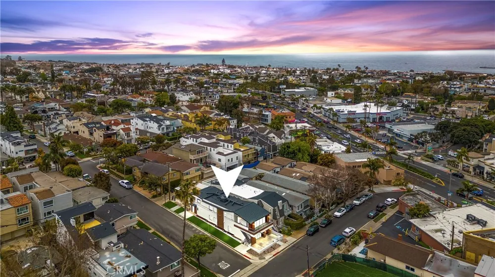 520 Iris Corona del Mar, CA 92625