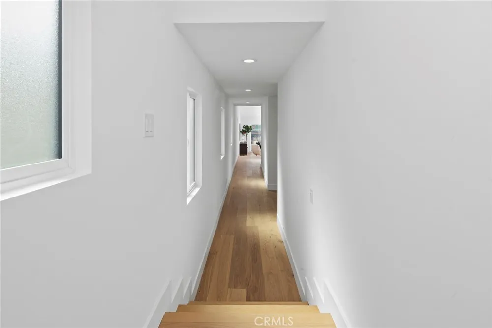 520 Iris Corona del Mar, CA 92625
