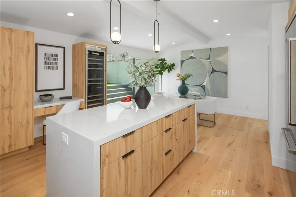 520 Iris Corona del Mar, CA 92625