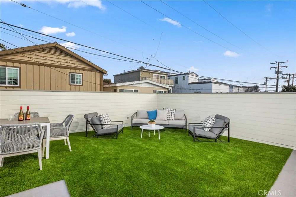 520 Iris Corona del Mar, CA 92625