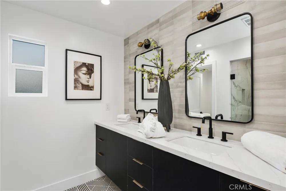 520 Iris Corona del Mar, CA 92625