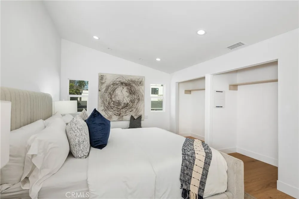 520 Iris Corona del Mar, CA 92625