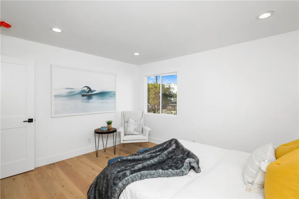 520 Iris Corona del Mar, CA 92625
