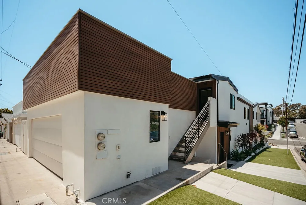 520 Iris Corona del Mar, CA 92625