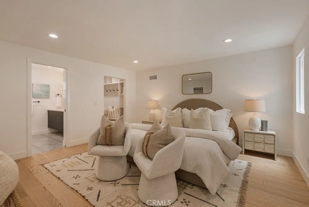 520 Iris Corona del Mar, CA 92625