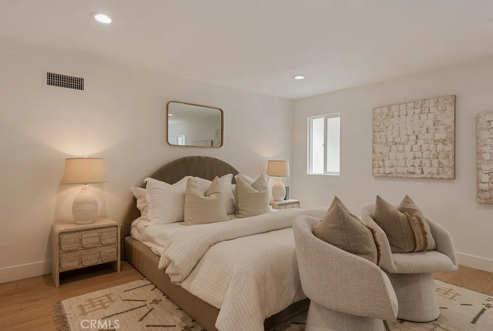 520 Iris Corona del Mar, CA 92625