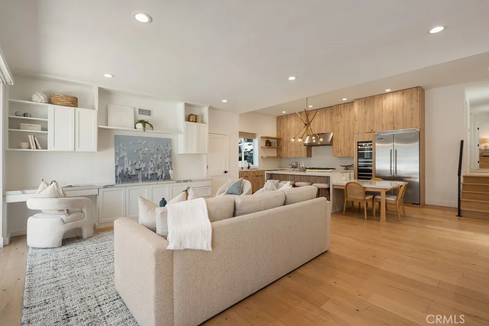 520 Iris Corona del Mar, CA 92625