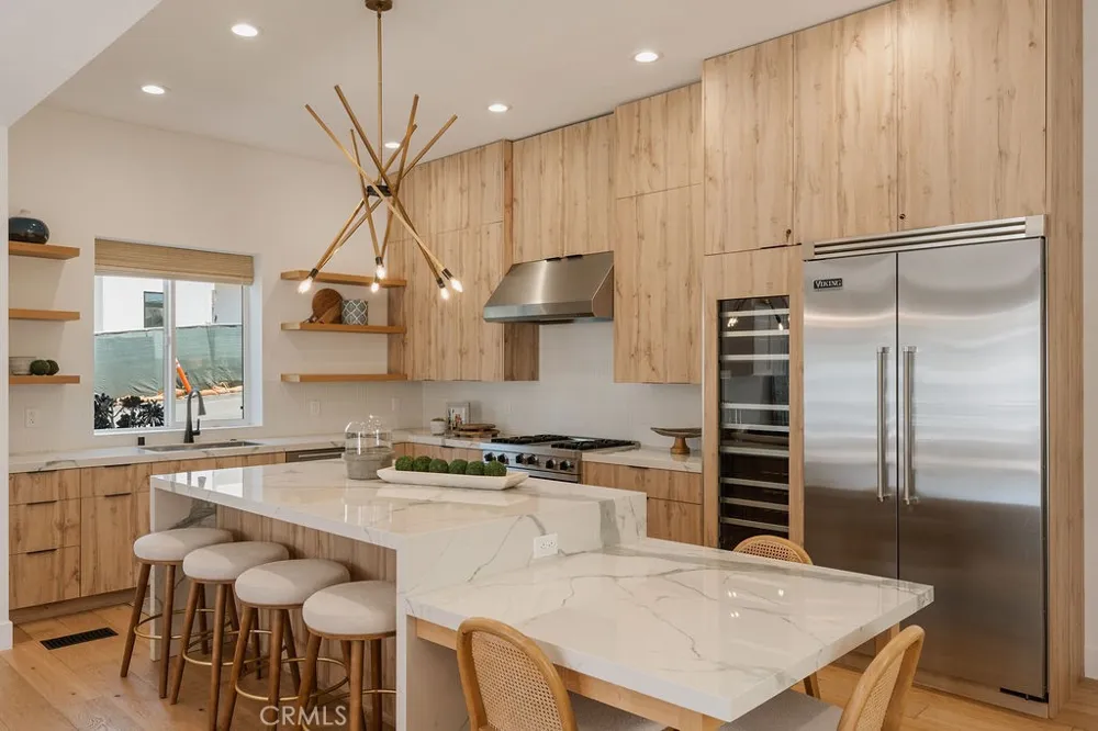 520 Iris Corona del Mar, CA 92625