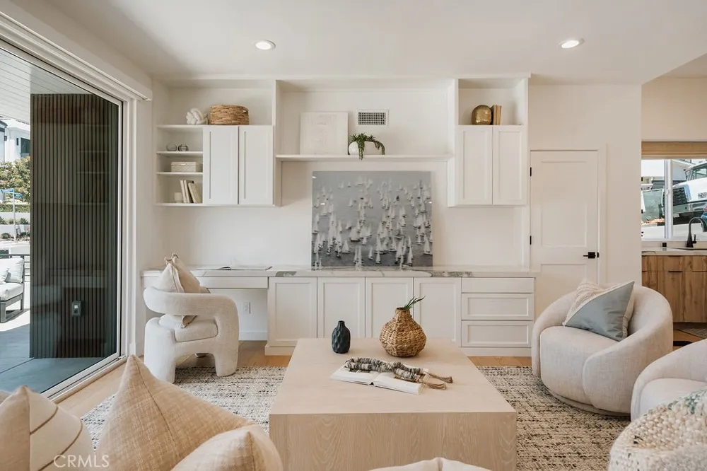 520 Iris Corona del Mar, CA 92625