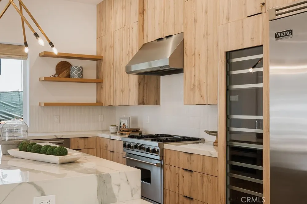 520 Iris Corona del Mar, CA 92625