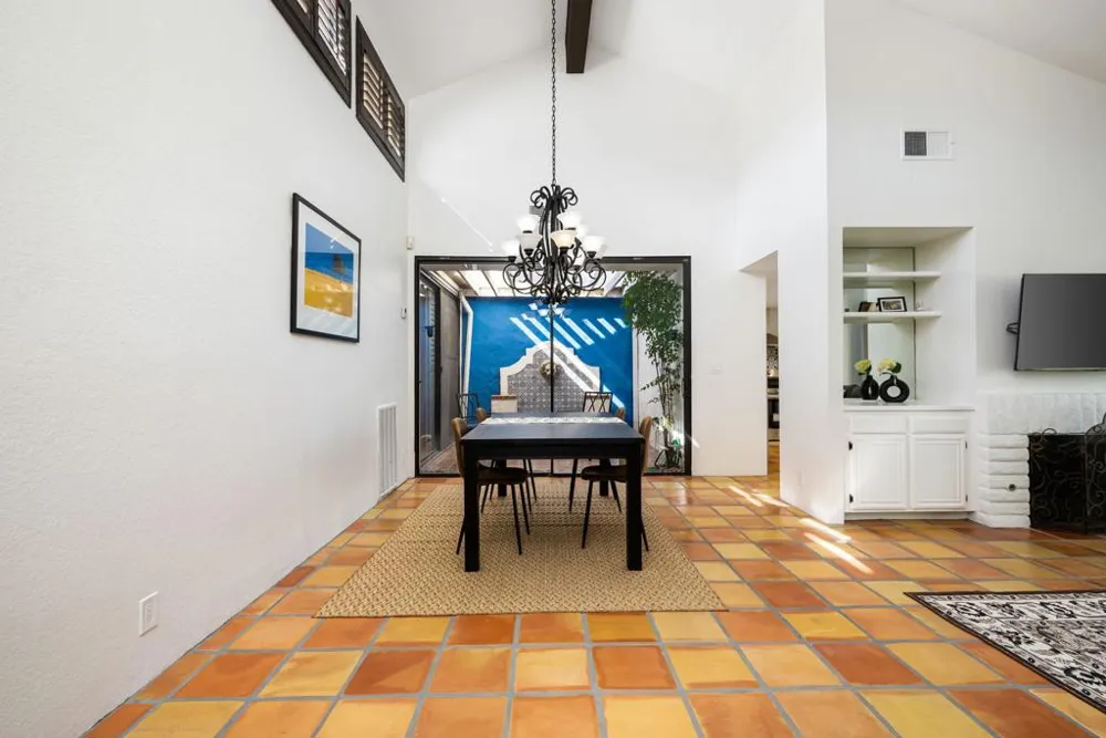 280 Tolosa Circle Palm Desert, CA 92260