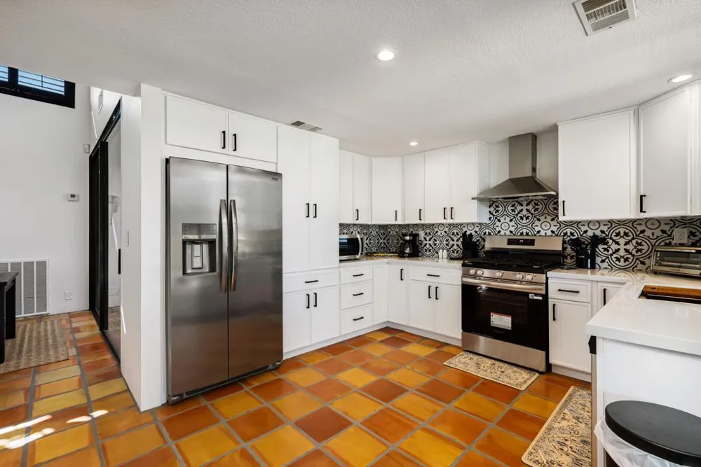 280 Tolosa Circle Palm Desert, CA 92260
