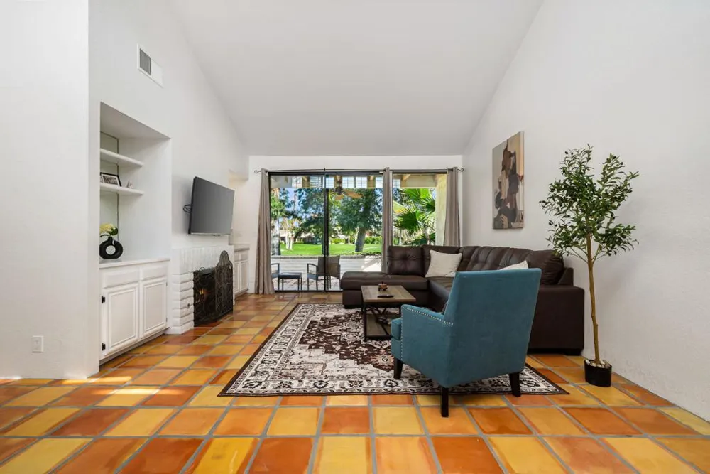280 Tolosa Circle Palm Desert, CA 92260
