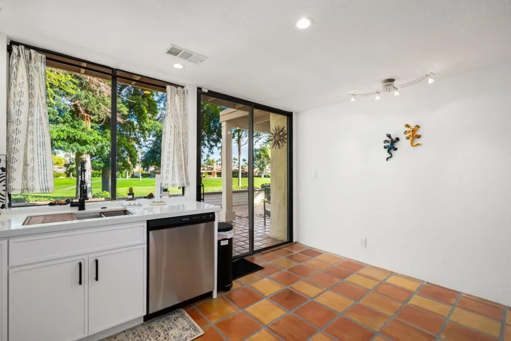 280 Tolosa Circle Palm Desert, CA 92260