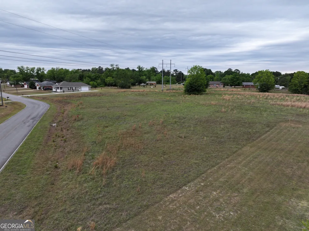 0 E Howard ST Glennville, GA 30427
