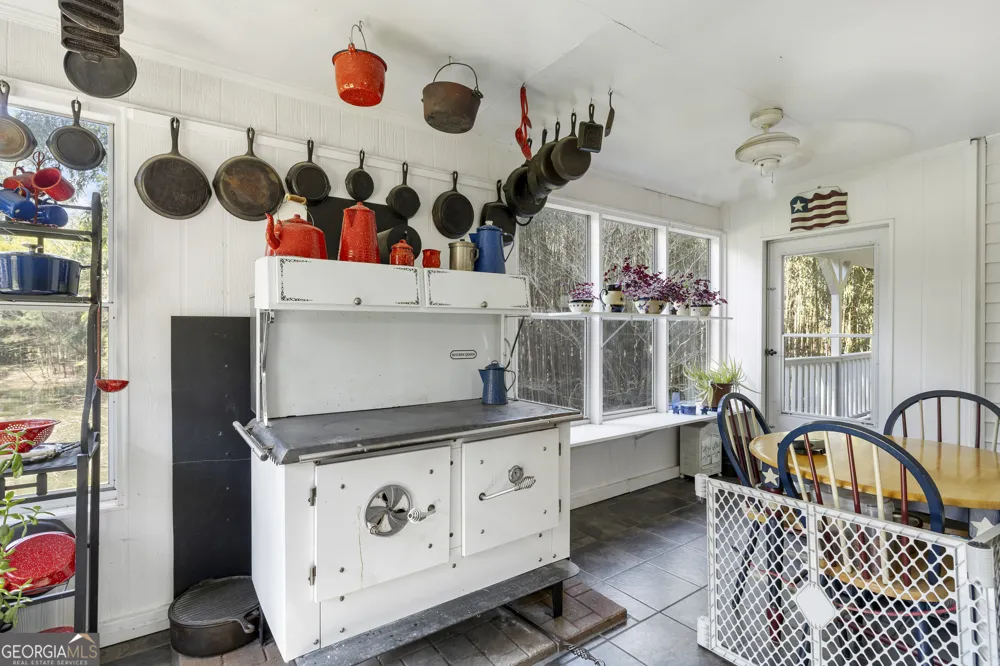 5948 Haywood Valley RD Summerville, GA 30747
