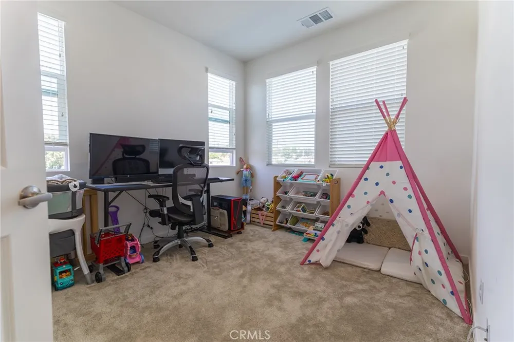 1362 Anise Upland, CA 91786