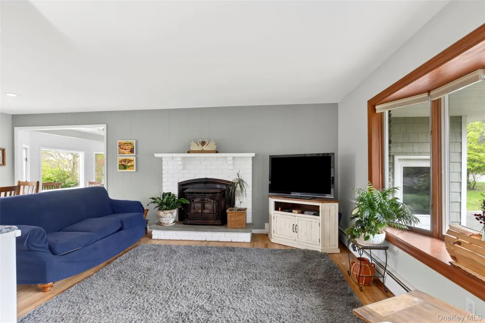 77 Evergreen Avenue East Moriches, NY 11940