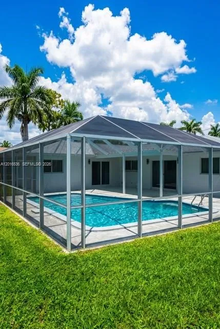1212 SE 43rd Terrace Cape Coral, FL 33904