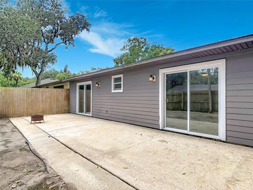 1302 BOND STREET Edgewater, FL 32132