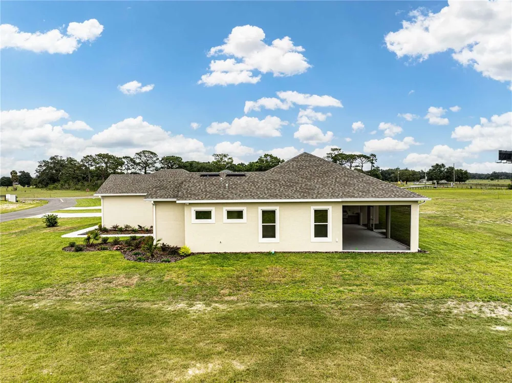 1439 CR 212 Oxford, FL 34484
