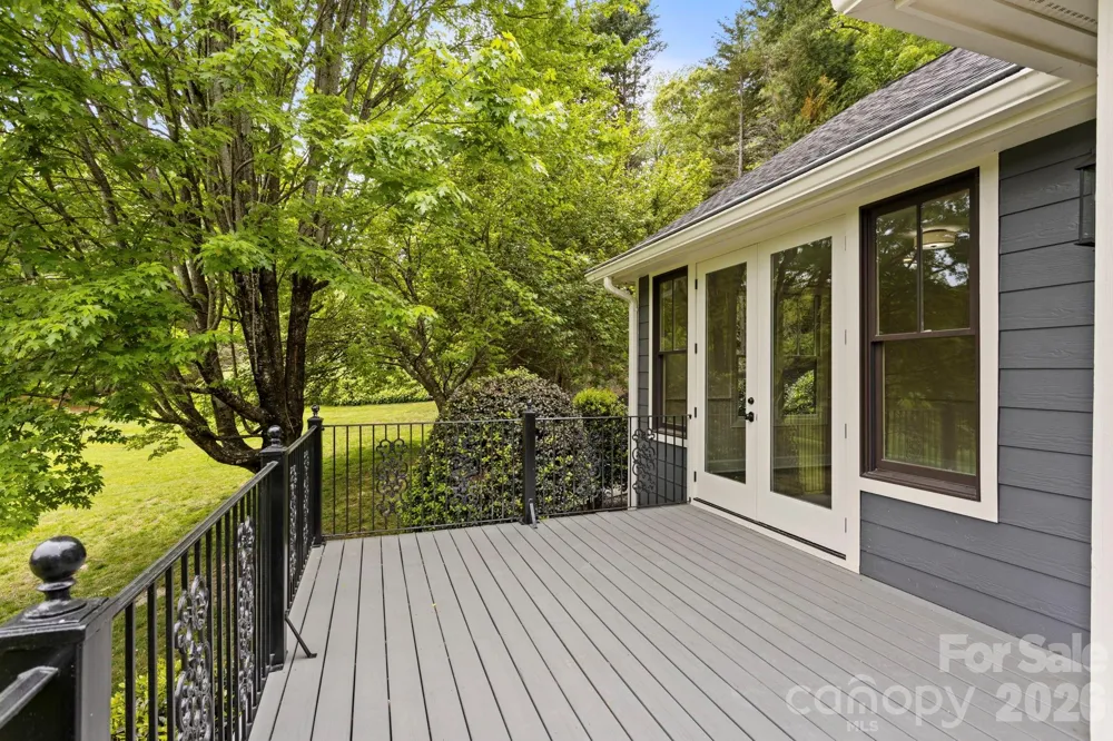 301 Winding Meadows Drive Flat Rock, NC 28731