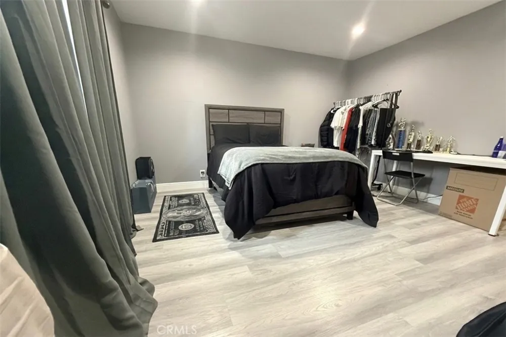 7258 Exeter #6 Paramount, CA 90723