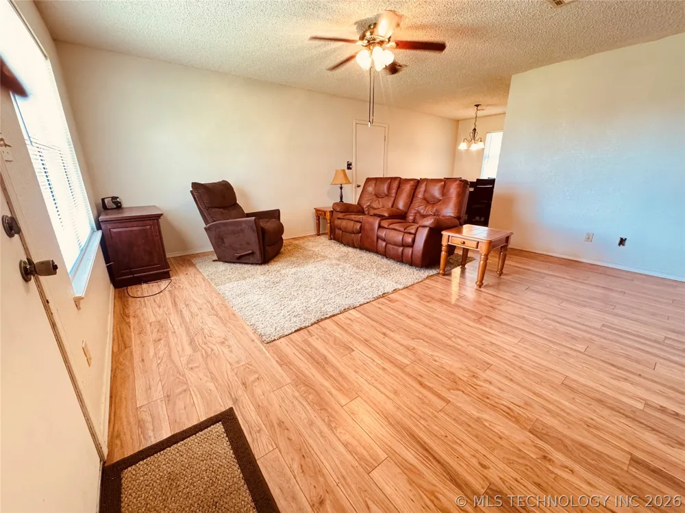 108612 S 4100 ROAD Checotah, OK 74426